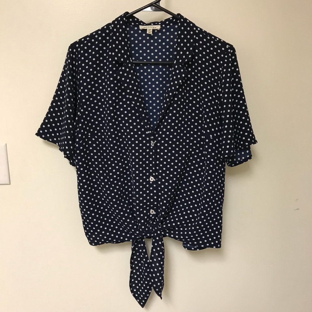Rockabilly Tie-Front Polka Dot Crop